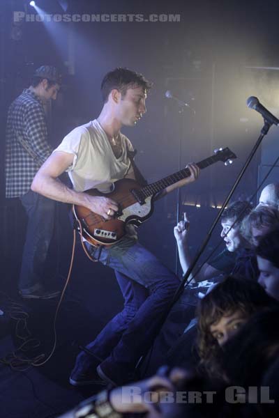 BLACK LIPS - 2011-12-04 - PARIS - La Maroquinerie - Jared Swilley - Ian Brown